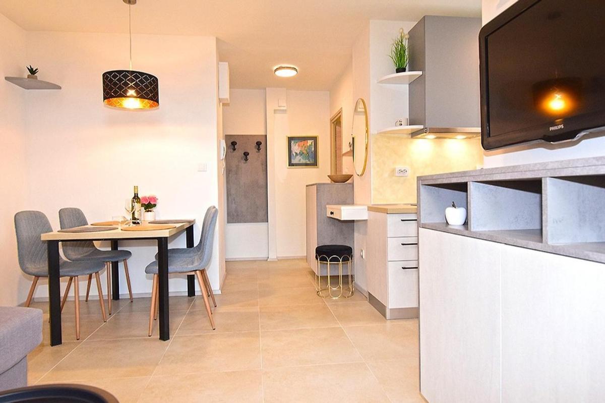 Sole Pula Apartman-Near Beach Zewnętrze zdjęcie